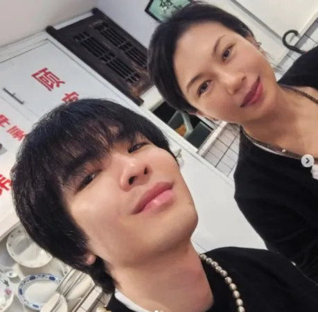 ▲蕭敬騰和老婆做同款美甲。（圖／翻攝自蕭敬騰Instagram）