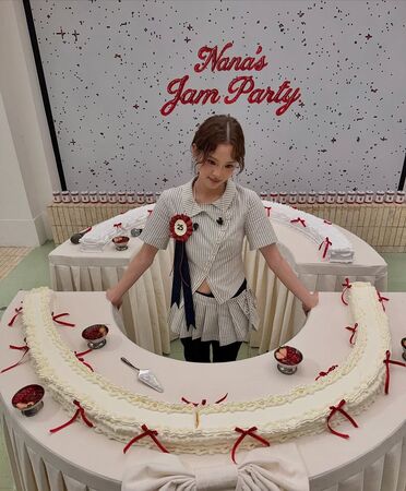 ▲歐陽娜娜過25歲生日，歐陽龍破壞驚喜。（圖／翻攝自Instagram／nanaouyang）