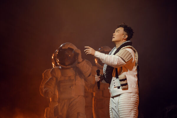 ▲▼陳奕迅宣布將推出紀錄片。（圖／廿一克有限公司提供）