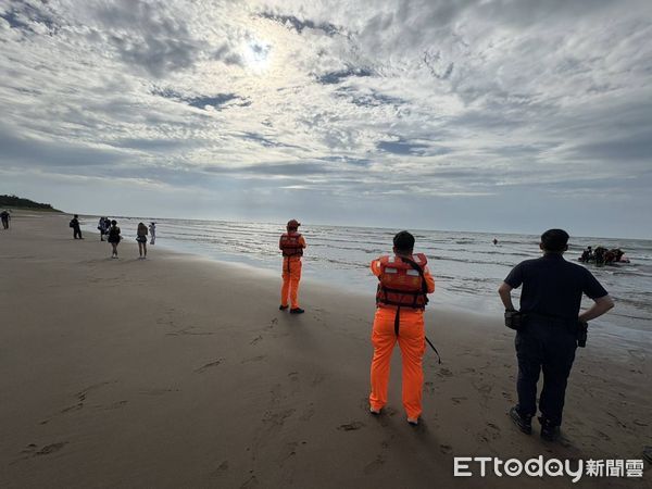 ▲▼法籍男子在淡水沙崙海水浴場溺水             。（圖／記者陳以昇翻攝）