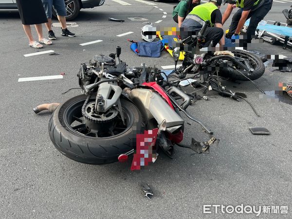 ▲重機騎士與賓士碰撞，右腿骨折。（圖／陳以昇攝，下同）