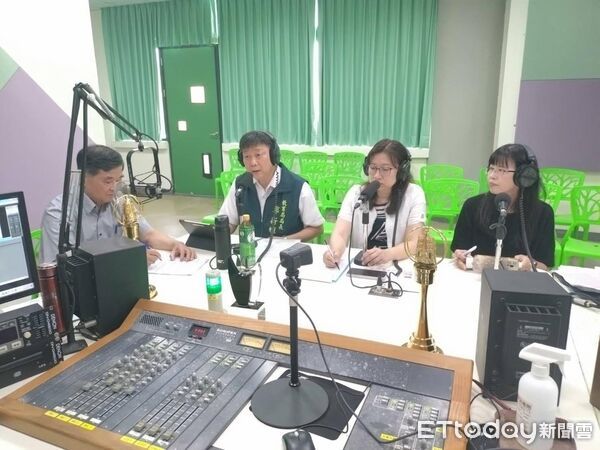 ▲台南市教育局與教育廣播電台合作製播《教育新風貌》廣播節目，歷經6年即將邁入第300集。（記者林東良翻攝，下同）