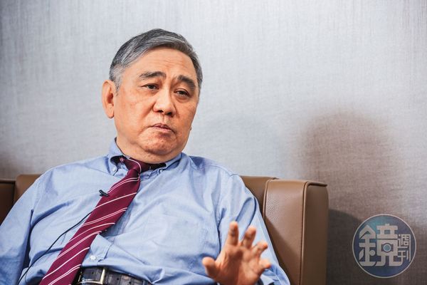 王文洋與番薯台前總經理許耀仁介紹的宋、劉2女發生關係後，都付出大筆金錢。