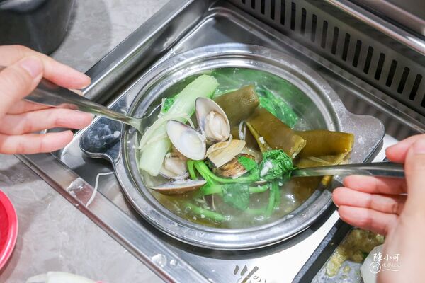 ▲▼【蘆洲火鍋】川之流精緻涮涮鍋。（圖／部落客陳小可的吃喝玩樂授權提供）