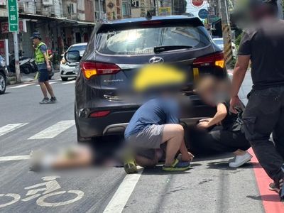 台南永康疑油漬釀禍！　2騎士打滑摔傷