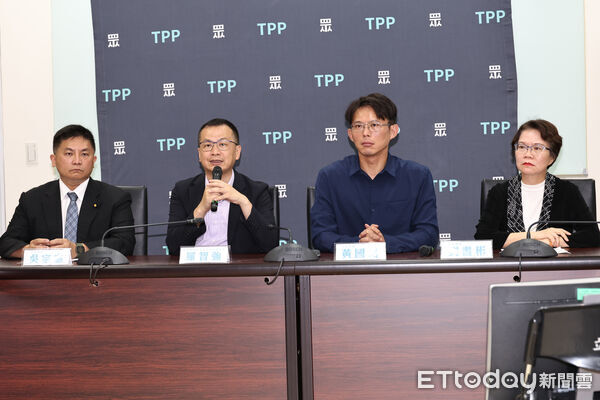 ▲▼  在野集結：掌握憲改時刻 廢除酬庸監院」記者會-吳宗憲,羅智強,黃國昌,劉書彬 。（圖／記者黃克翔攝）