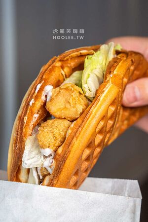 ▲▼小木屋鬆餅 高雄苓雅店。（圖／部落客虎麗笑嗨嗨授權提供）