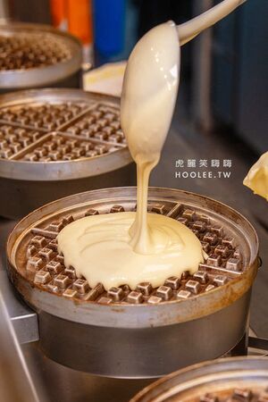 ▲▼小木屋鬆餅 高雄苓雅店。（圖／部落客虎麗笑嗨嗨授權提供）