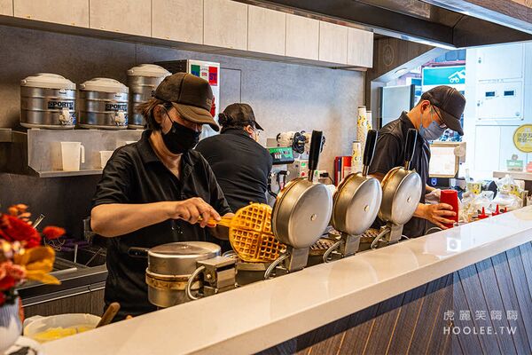 ▲▼小木屋鬆餅 高雄苓雅店。（圖／部落客虎麗笑嗨嗨授權提供）