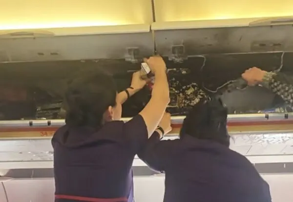 ▲▼陸廠牌行動電源「飛機上自燃」　緊急宣布回收49萬個。（圖／翻攝微博）