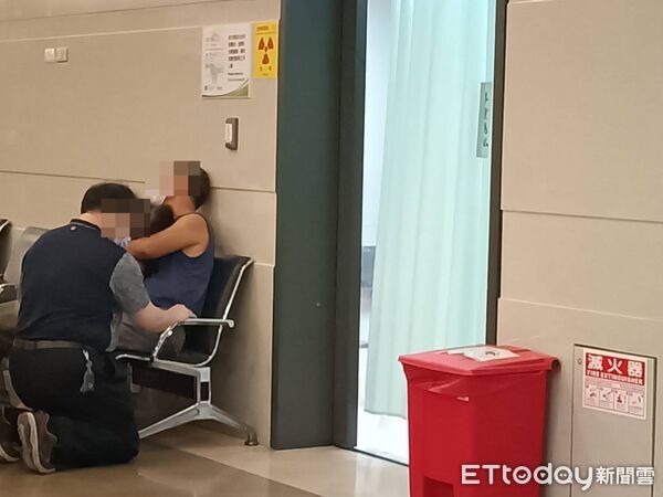 ▲▼彰化男滑落玉米粉碎機慘死，媽哭到癱軟，老闆醫院下跪。（圖／記者唐詠絮翻攝）