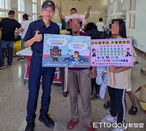 ▲枋寮警結合社區助弱勢，兼打詐等宣導。（圖／記者陳崑福翻攝）