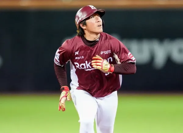 ▲▼ 成晉            。（圖／樂天桃猿提供）