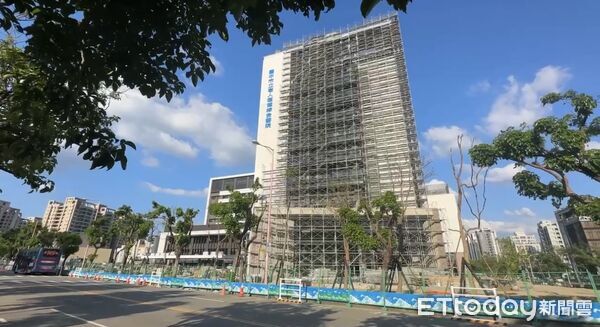 ▲▼   軍功商圈,台中市老人復健          。（圖／記者陳筱惠攝）