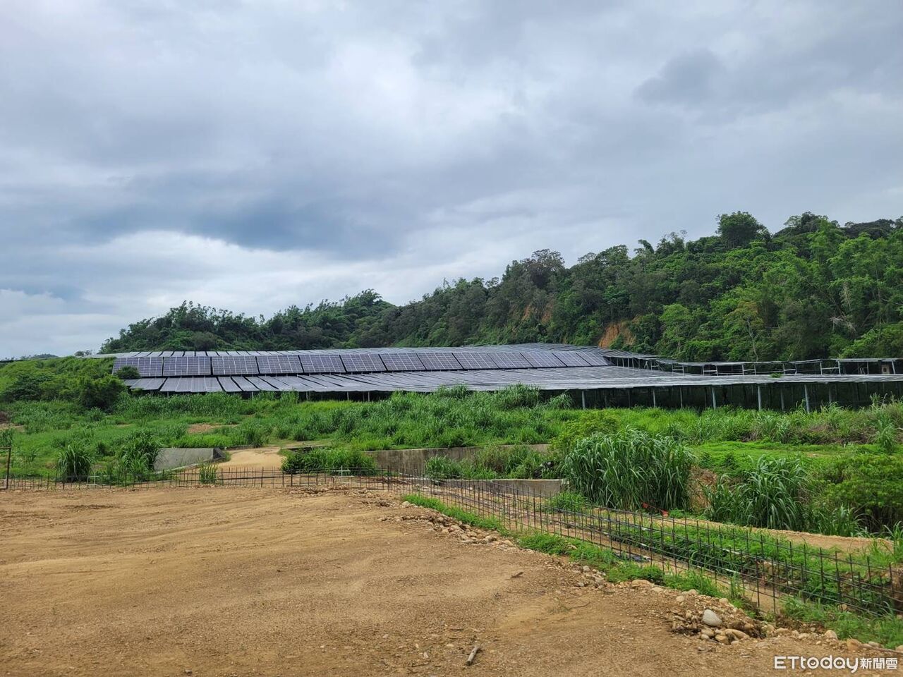 高雄大樹黑色光電板「吃掉山林」藏滅村危機　陳其邁：停工徹查 | ETtoday生活新聞 | ETtoday新聞雲