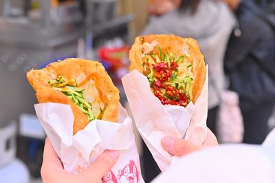 從開店排到打烊！澎湖最夯蔥油餅