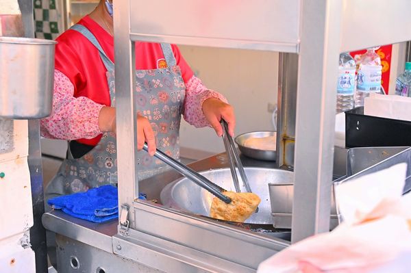 ▲▼郵局蔥油餅。（圖／部落客橘子狗愛吃糖授權提供）