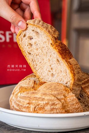 ▲▼拉斯費拉 LA SFERA 麵包店。（圖／部落客虎麗笑嗨嗨授權提供）