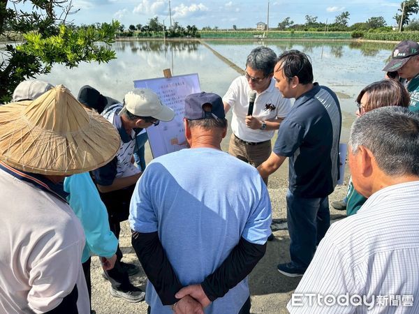▲立委劉建國今日會同農田水利署雲林管理處副處長蔡政宏、雲林縣議員、召開「農水路改善工程施工說明會」。（圖／記者游瓊華翻攝）