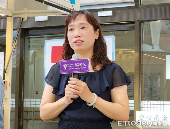 ▲奇美醫院舉辦器官捐贈宣導週活動，受贈者獻花感謝醫療團隊，傳遞生命的延續與希望。（圖／記者林東良翻攝，下同）
