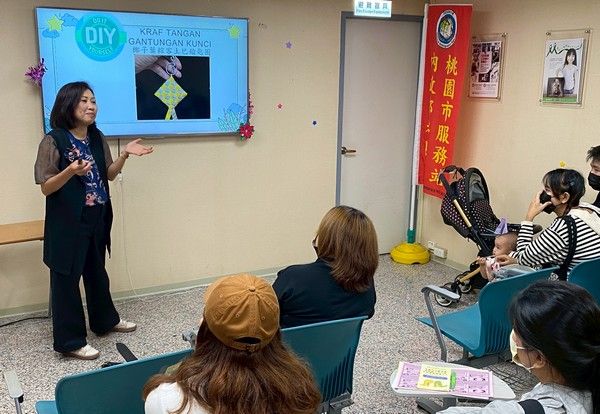 ▲移民署提供免費借用iPad或筆電服務