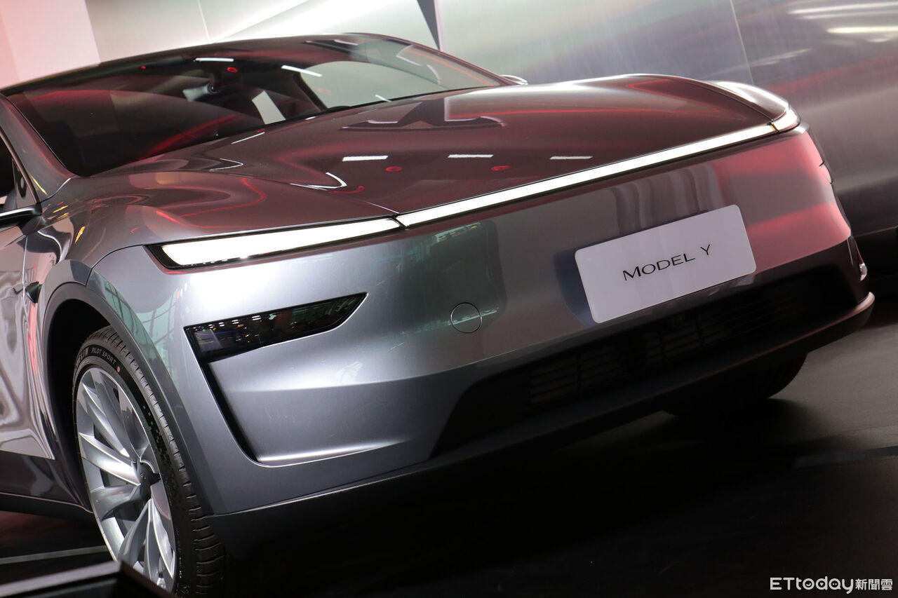 ▲特斯拉「小改款Model Y台灣即將交車」！首批破1200輛強勢重返冠軍。（圖／記者張慶輝攝）