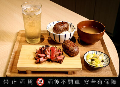 「漢堡排 嘉」3號店進駐南港CITYLINK 打造立飲空間先喝一杯再吃肉