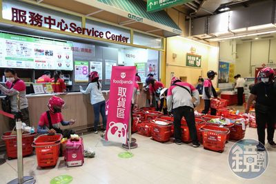 電子廠高管→外送員！他曝薪水破10萬　網見工時急勸退：別拿命換