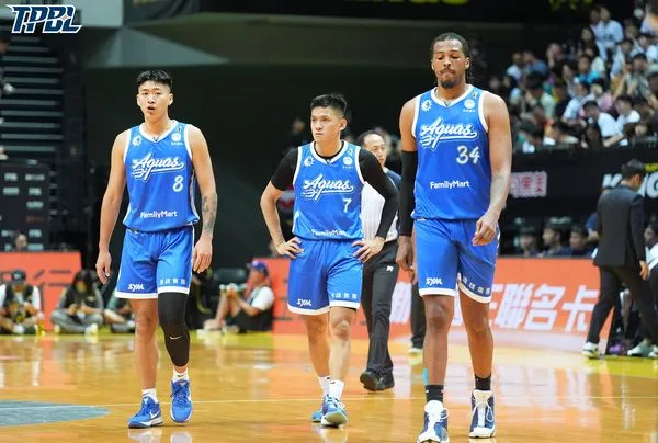 ▲國王林書豪、沃許本、曼尼高，海神艾德、于煥亞。（圖／TPBL提供）