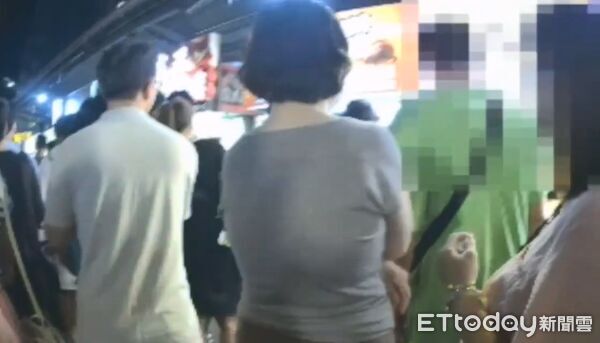 ▲▼便衣員警整晚閒逛逢甲夜市，不敢血拚，終於逮捕女扒手。（圖／民眾提供，下同）
