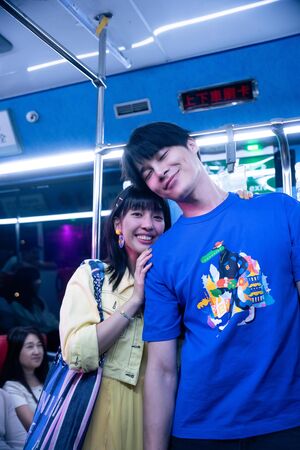 ▲《喝酒吧！笨蛋》播出後，熱度持續飆升。王渝萱為演員夢拚命；蔡淑臻婚後邁入賢妻生活。（圖／逆光電影提供）