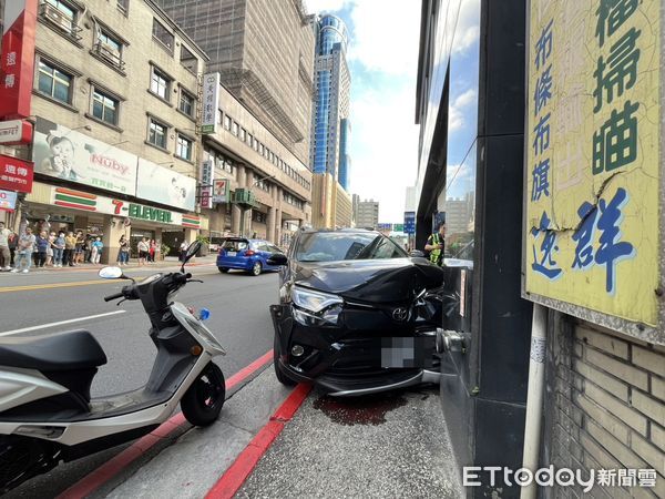 ▲▼            駕駛古姓男子因低血糖，車輛失控衝撞柯達大飯店柱子 。（圖／記者郭世賢翻攝，下同）