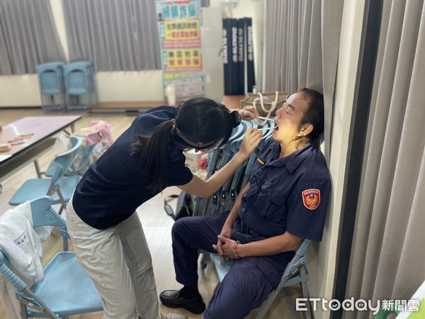 ▲▼「朴警護治安醫療守健康 嘉縣衛生局與朴子醫院共同守護波麗士」  。（圖／朴子分局提供）