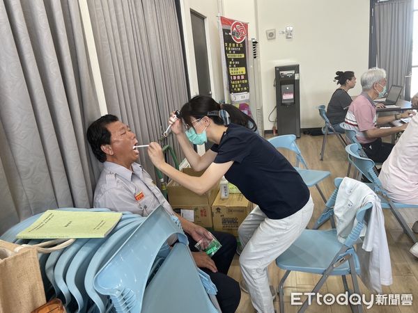 ▲▼「朴警護治安醫療守健康 嘉縣衛生局與朴子醫院共同守護波麗士」  。（圖／朴子分局提供）