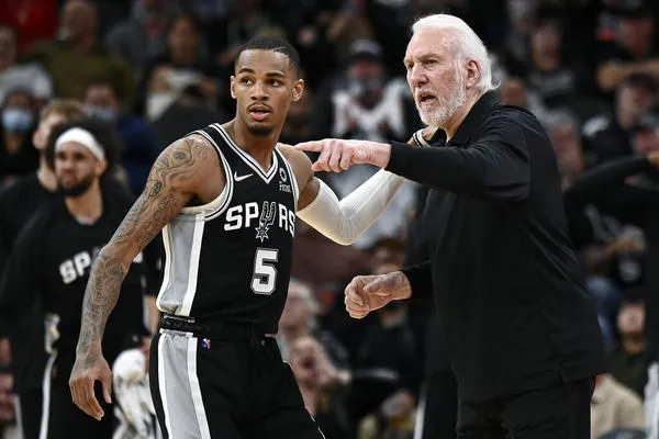 ▲▼前馬刺後衛莫瑞回憶恩師波波維奇對他的關懷與照顧，內容感動人心。（圖／達志影像／美聯社）