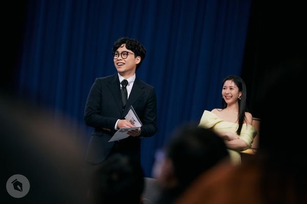 ▲▼賀瓏、Albee爆緋聞，兩人才一起錄完《賀瓏夜夜秀》      。（圖／翻攝自Facebook／賀瓏 Hello）
