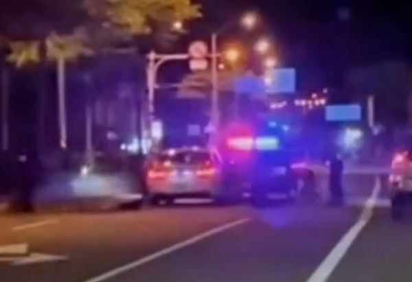 ▲彰化1輛BMW轎車懸掛註銷車牌遭警方攔查。（圖／民眾提供）