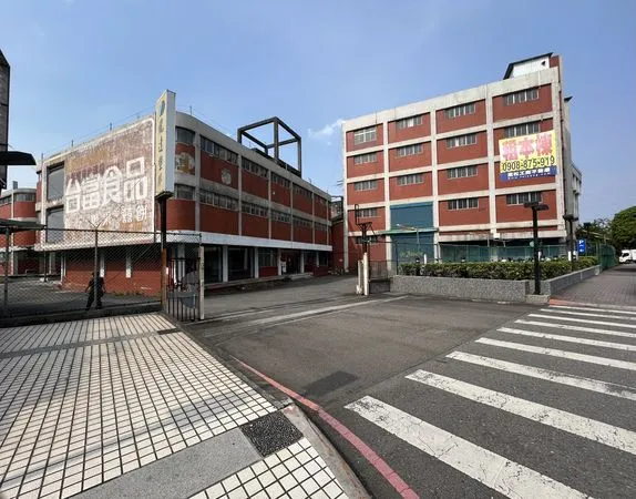 ▲▼紅極一時餅乾工廠要拆了　都更106專案改建智慧型廠辦大樓。（圖／新北市都市更新處）