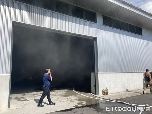 ▲▼蘇澳鎮頂強路一間珠寶加工場傳火警，釀12人傷。（圖／記者游芳男翻攝，下同）