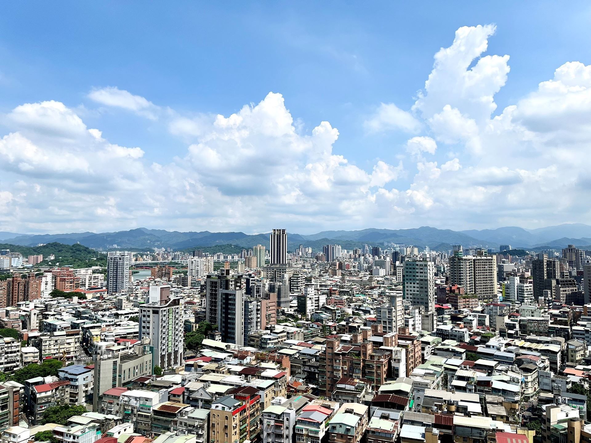 ▲▼ 永慶房市訊息,永慶必知小常識,永慶安心買賣屋,房地合一稅,新北市,房市,稅收,繳稅王。（圖／永慶房產集團提供）