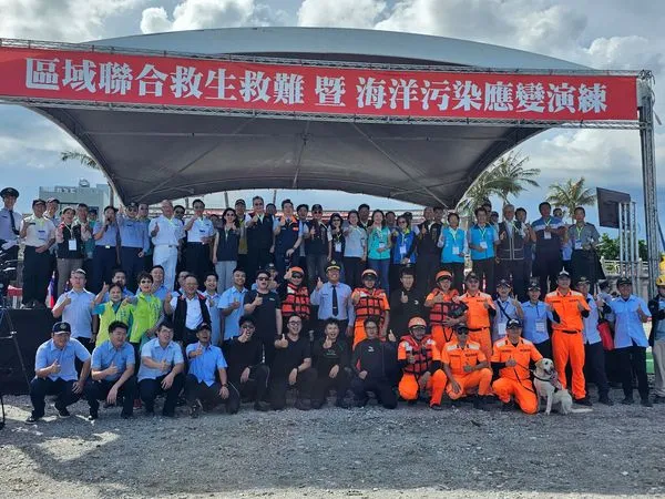 ▲114年度區域聯合救生救難暨海洋污染應變演練結合群力圓滿成功。（圖／航港局提供）