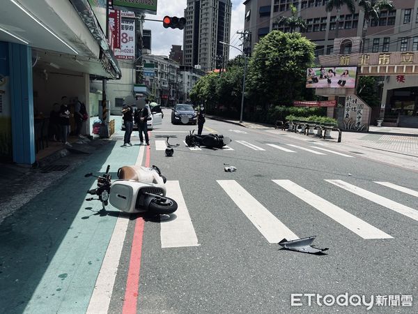 ▲歐男遭撞倒地後，又波及到對向的蔡女。（圖／記者陸運陞翻攝）