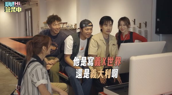▲美聲天后周蕙（左）擔任小幫手右為白安。（圖／好看娛樂）