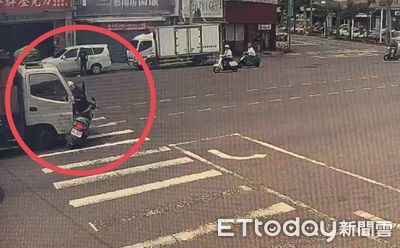 台中死亡車禍！騎士壓斑馬線「超級鬼切」遭撞死　第一視角曝光