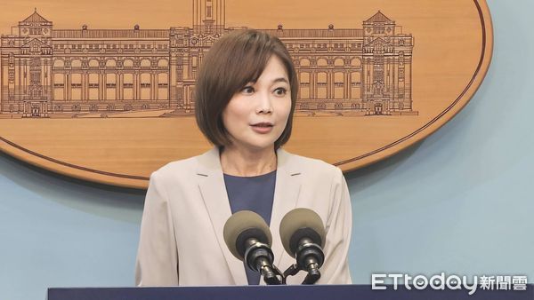 ▲▼總統府發言人郭雅慧說明「團結國家十講」。（圖／記者呂佳賢攝）