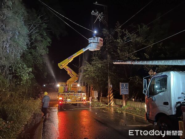 ▲台電和平山區搶修。（圖／台電提供）