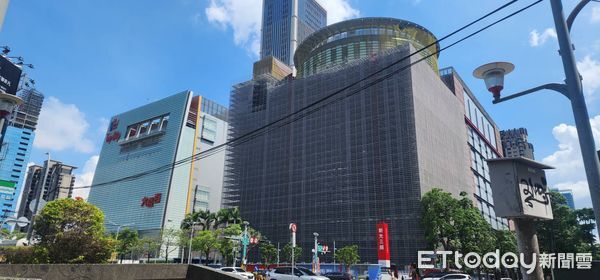 ▲新光三越。（圖／記者游瓊華攝）