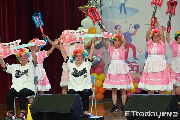 ▲雲林縣衛生局於今日舉辦「2025雲林縣長者活躍老化競賽」縣內初賽，共有8隊來自雲林縣不同團隊近320名長者同樂尬舞參賽，表演精彩奪。（圖／記者游瓊華翻攝）