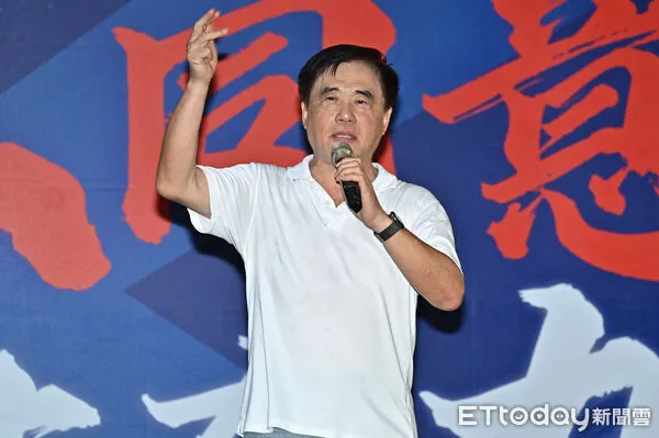 ▲▼郝龍斌出席北北基反惡罷團結大會。（圖／記者李毓康攝）