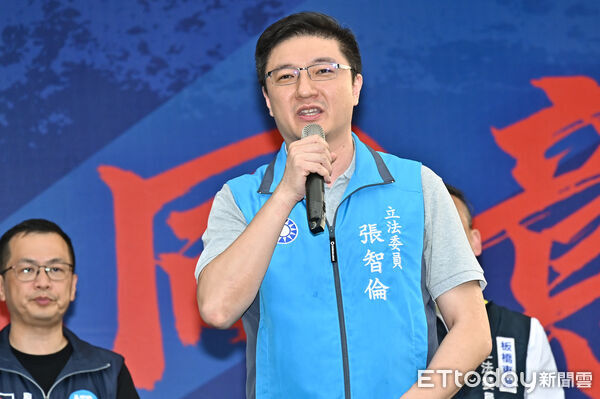 ▲▼張智倫出席北北基反惡罷團結大會。（圖／記者李毓康攝）